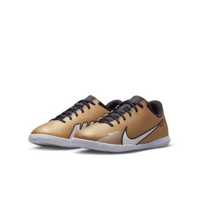 Nike Air Zoom Mercurial Vapor 15 Club Ic Generation - Metallic Copper Kinderen - Indoor (Ic), maat 32